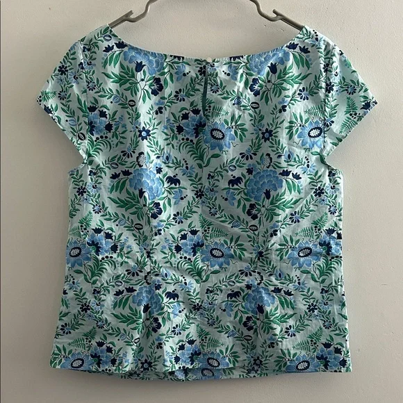 Talbots, Woman’s Size M Blue and Green Floral Cap-Sleeve Blouse - Picture 5 of 7
